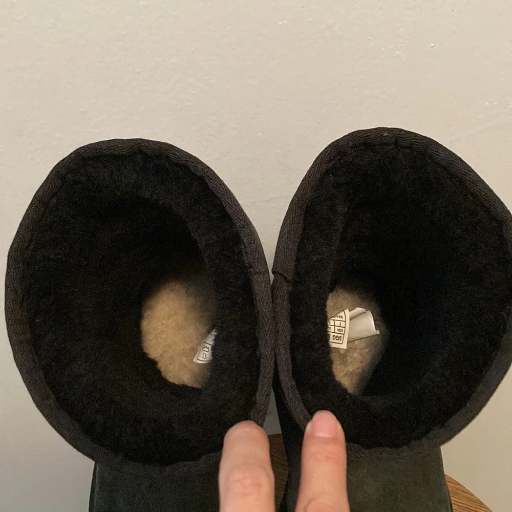 Ugg Classic Short II Black Size 7